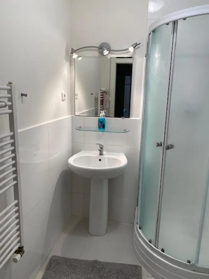 Large 3 Bedroom Family Apartment With Balcony Prague