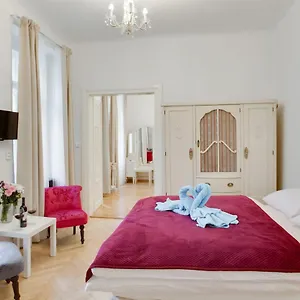 Siesta דירה